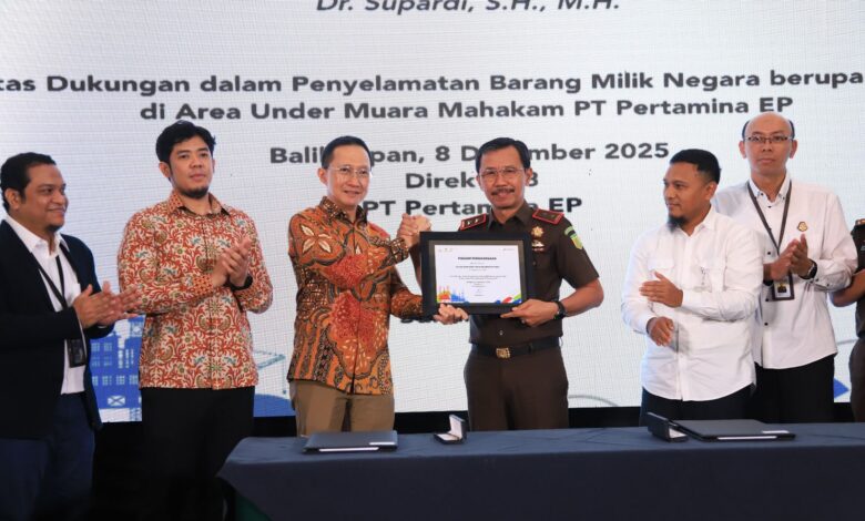 Penandatanganan kerjasama Kejati Kaltim dengan Pertamina Hulu Indonesia untuk penguatan sektor hukum dan pengamanan aset migas negara. (IST)