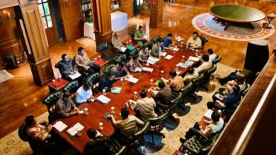 Presiden Prabowo Subianto saat saat rapat bersama sejumlah menteri di Hambalang