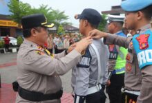 Wakapolresta Samarinda AKBP Heri Rusyaman saat memimpin upacara persiapan Operasi Lilin Mahakam. (IST)
