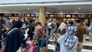 Para penumpang di Bandara Aji Pangeran Tumenggung (APT) Pranoto