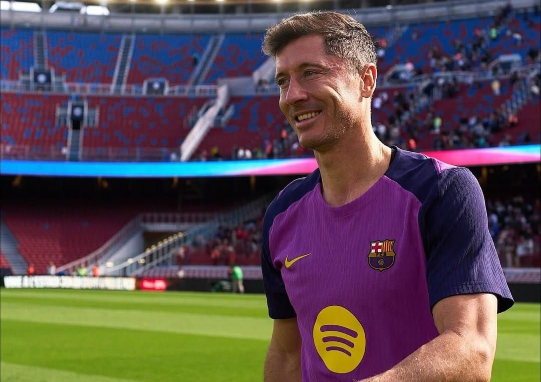 Penyerang Barcelona, Robert Lewandowski
