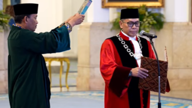 Adies Kadir resmi menjabat sebagai hakim Mahkamah Konstitusi (MK)