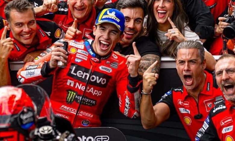 Marc Marquez dan Ducati Lenovo Team