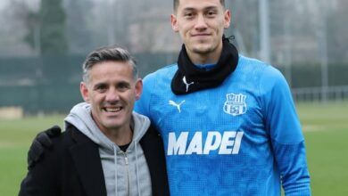 Pelatih Timnas Indonesia, John Herdman dan Jay Idzes