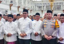 Wali Kota Samarinda, Andi Harun meresmikan Masjid Raya Darussalam