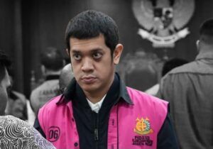 Anak pengusaha minyak Riza Chalid, Muhammad Kerry Adrianto Riza, dijatuhi hukuman 15 tahun penjara