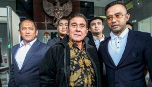 Ketua Umum Pemuda Pancasila (PP) Japto Soerjosoemarno diperiksa KPK