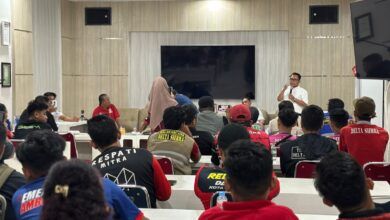Mediasi di ruang rapat Disnaker Samarinda, dihadiri Kadinkes Samarinda, dirut rs moeis, dan puluhan relawan ambulans Samarinda. (IST)