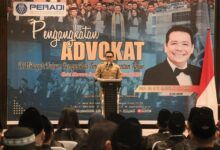 Wali Kota Samarinda, Andi Harun menghadiri kegiatan Pengangkatan dan Pembekalan Calon Advokat Angkatan 2025/2026