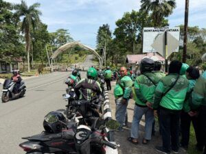 Protes ojek online di kawasan PC milik PT Pupuk Kalimantan Timur