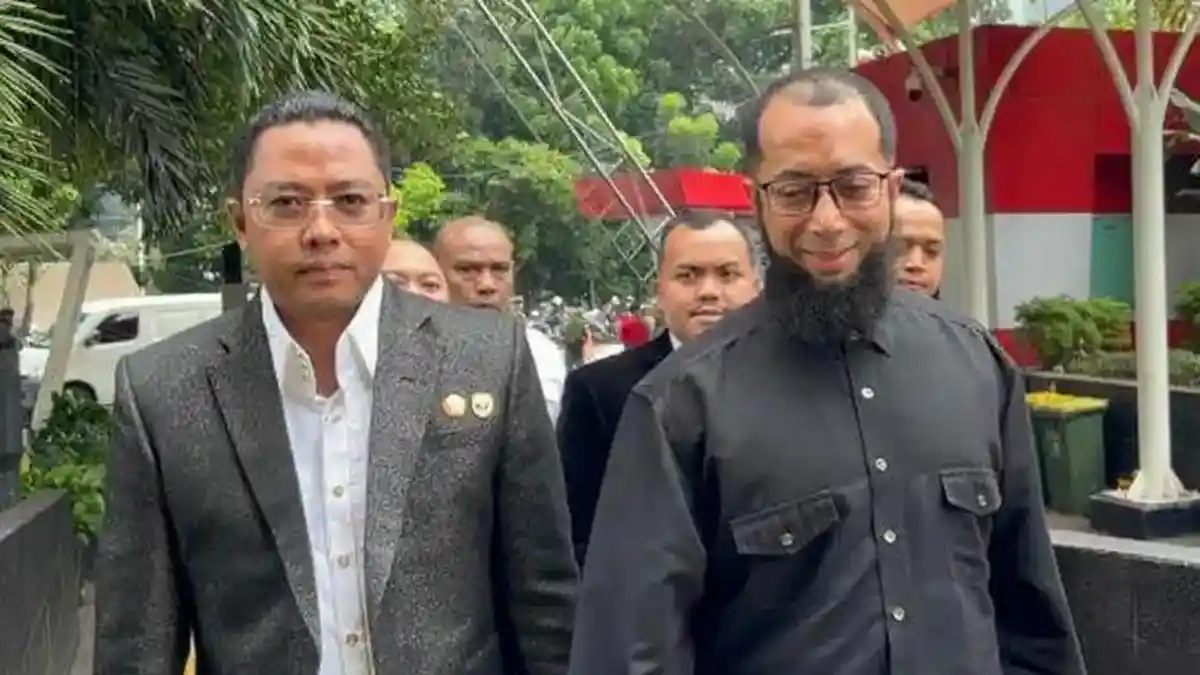 Ustaz Khalid Basalamah (KB)