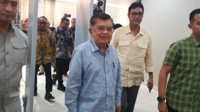 Wakil Presiden RI ke-10 dan ke-12, Jusuf Kalla (JK), mendatangi Gedung Bareskrim Polri