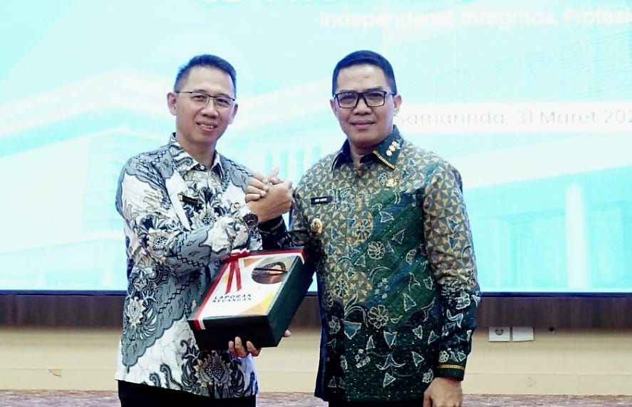 Wali Kota Samarinda, Andi Harun menyerahkan Laporan Keuangan Pemerintah Daerah (LKPD) Tahun Anggaran 2025 kepada BPK