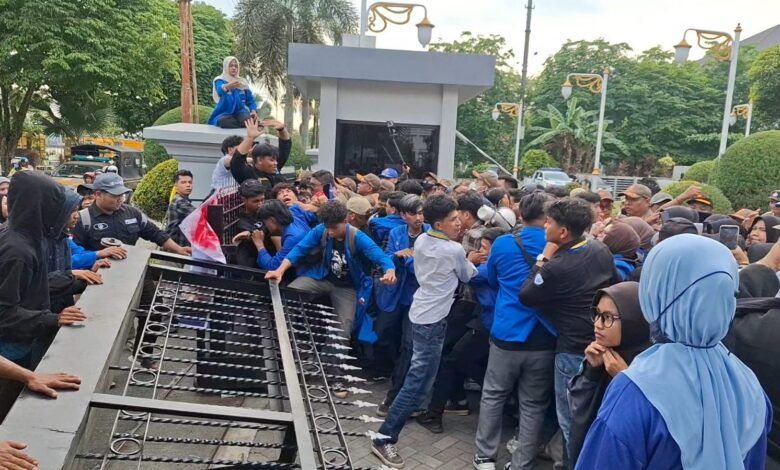 Aksi unjuk rasa digelar Pergerakan Mahasiswa Islam Indonesia (PMII) Cabang Samarinda