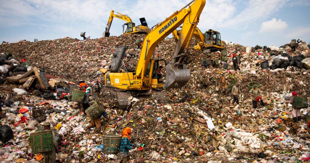 Gambar Ilustraasi tumpukan sampah