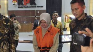 Dayang Donna Walfiaries Tania
