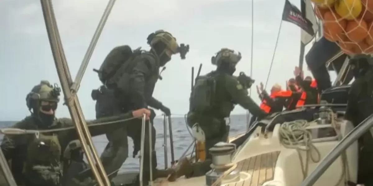 Pasukan Israel yang melakukan penyergapan terhadap kapal-kapal dalam konvoi kemanusiaan Global Sumud Flotilla (GSF)