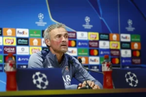 Pelatih Paris Saint-Germain (PSG) Luis Enrique