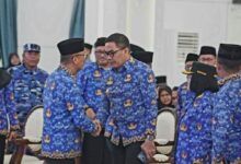 Wali Kota Samarinda, Adi Harun menghadiri Pengukuhan Dewan Pengurus (DP) KORPRI Provinsi Kalimantan Timur Masa Bakti 2026–2031