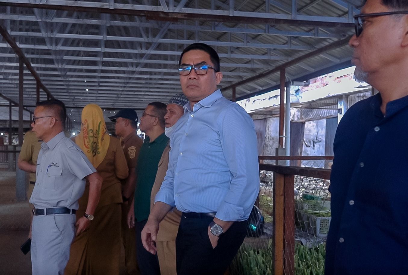 Wali Kota Samarinda, Andi  Harun saat melakukan tinjauan di Pasar Segiri Samarinda