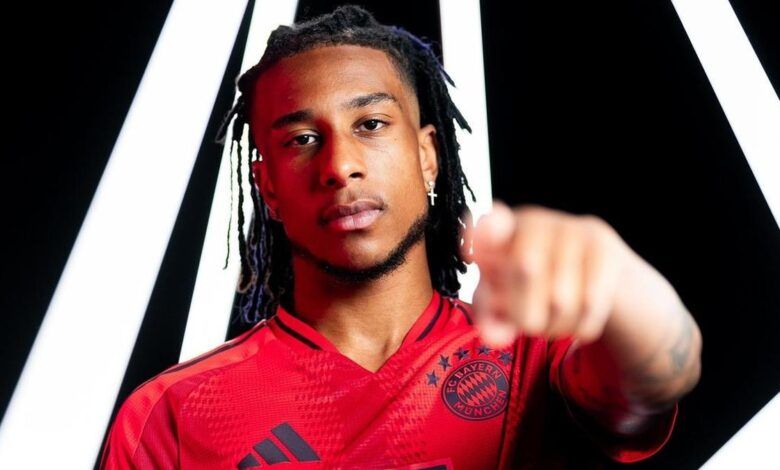 Michael Olise, winger yang saat ini bersinar bersama Bayern Munich