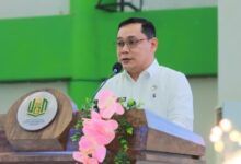 Plt. Sekretaris DPRD, Eddy Syahrani hadiri uji publik Rancangan Peraturan Daerah (Raperda) tentang Pengelolaan Pemakaman Umum.