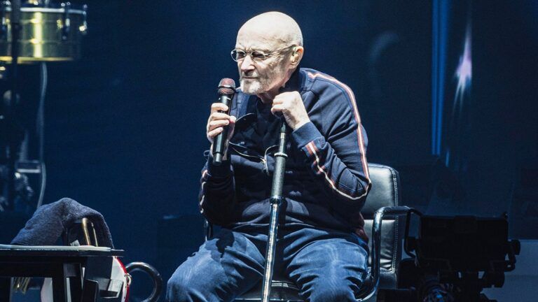 Musisi legendaris Phil Collins