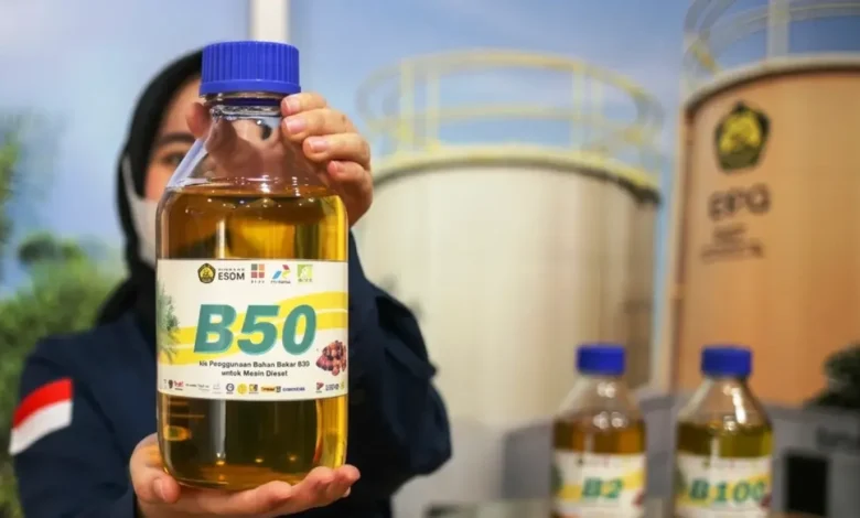 Bahan bakar campuran 50 persen biodiesel (B50)