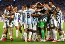 Pemain Argentina saat merayakan gol kemenangan