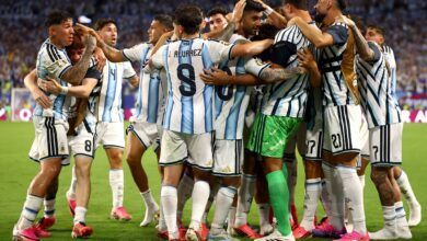 Pemain Argentina saat merayakan gol kemenangan