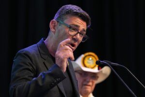 Andy Burnham resmi menjabat sebagai Perdana Menteri Inggris