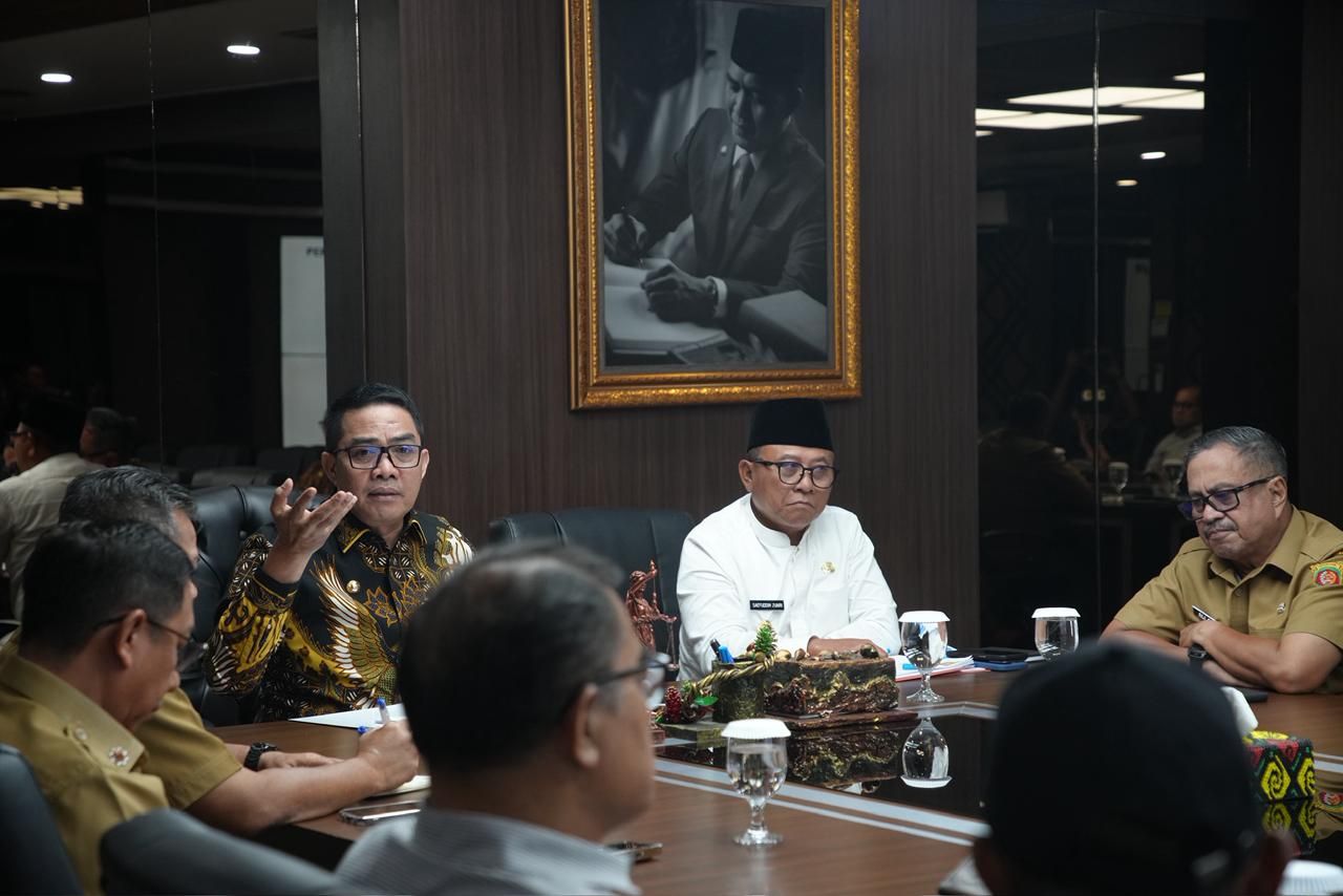 Penyampaian Laporan Akhir Kajian TKD Kota Samarinda yang dipimpin langsung Wali Kota Samarinda Andi Harun
