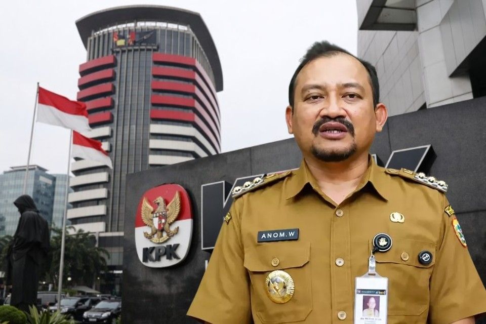 Bupati Pemalang, Anom Widiyantoro terjerat operasi tangkap tangan (OTT) Komisi Pemberantasan Korupsi (KPK)