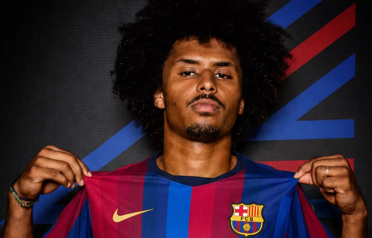Karim Adeyemi gabung dengan Barcelona