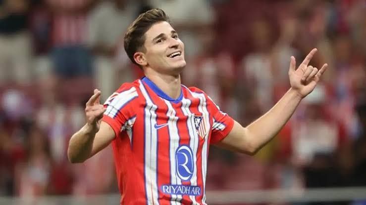 Presiden Atletico Madrid Enrique Cerezo memastikan Julian Alvarez tidak akan meninggalkan klub pada bursa transfer musim depan.