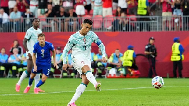 Portugal menunjukkan mental juara saat menyingkirkan Kroasia dengan skor 2-1
