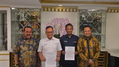 Perusda Bara Kaltim Sejahtera (BKS) menandatangi Memorandum of Understanding (MoU) dengan PT Pupuk Kalimantan Timur (PKT).