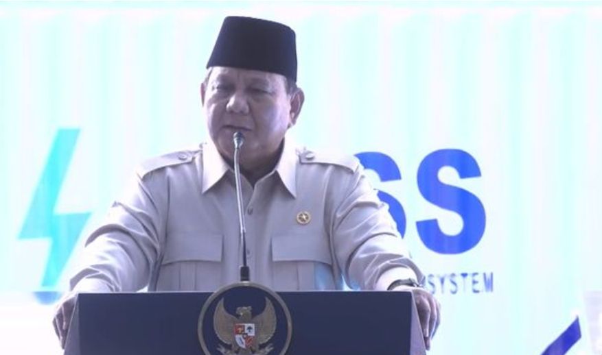 Presiden RI Prabowo Subianto baru saja meresmikan pembangunan alias peletakan batu pertama atau groundbreaking proyek Pembangkit Listrik Tenaga Surya (PLTS)