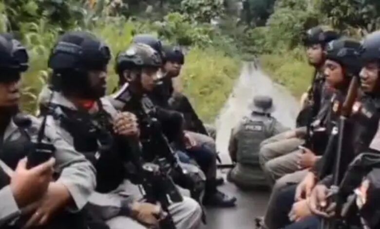 atgas Operasi Damai Cartenz menewaskan empat orang yang diduga anggota kelompok kriminal bersenjata (KKB) pimpinan Eden Sawi dalam penindakan di Dekai, Kabupaten Yahukimo, Papua, Selasa (1/9).