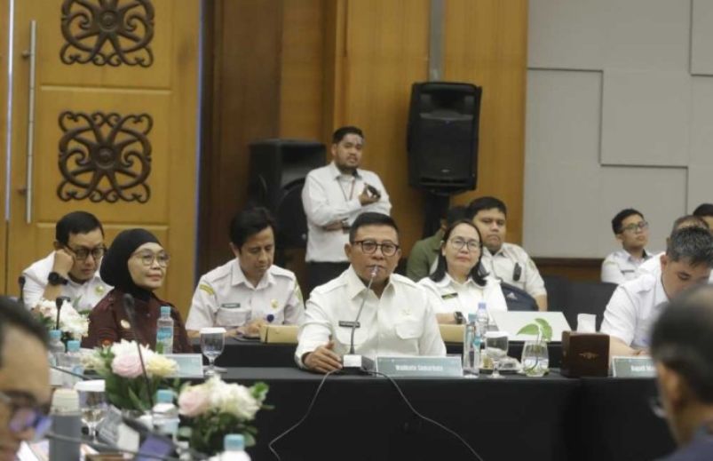 Wakil Wali Kota Samarinda, Saefuddin Zuhri menghadiri High Level Meeting Regional Investor Relations Unit (HLM RIRU) Kalimantan Timur Tahun 2026