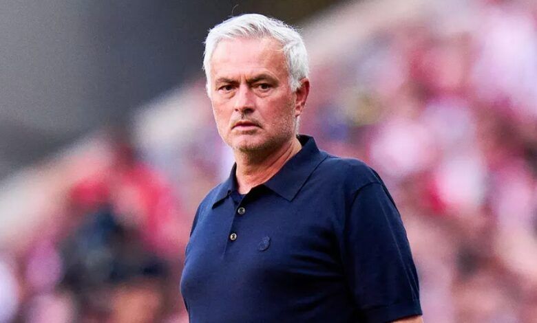 Pelatih Real Madrid Jose Mourinho