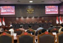 Sidang gugatan syarat pendidikan Gibran Rakabuming Raka sebagai calon wakil presiden (cawapres) dalam pemilihan presiden (Pilpres) 2024 di MK