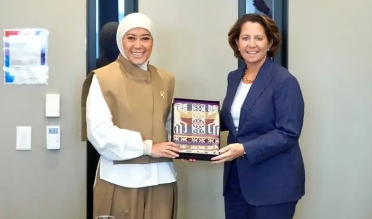 Menteri Komunikasi dan Digital (Menkomdigi) Meutya Hafid melakukan pertemuan bilateral dengan President Microsoft Global Affairs Lisa Monaco di New York, Amerika Serikat, Rabu (23/9).