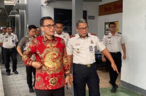 Monitoring yang dilakukan Staf Ahli Bidang Reformasi Birokrasi Kementerian Imigrasi dan Pemasyarakatan, Dr. Ida Asep Somara, Bc.IP., S.Sos., M.M., di Lapas Narkotika Kelas IIA Samarinda, Selasa (29/9/2026).