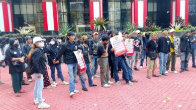 Aksi Damai Gerakan Bakti Cendana (GBC) di depan Gedung Komisi Pemberantasan Korupsi (KPK) RI