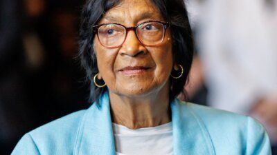 Navi Pillay Nobel - Navi Pillay saat memberikan pidato mengenai penegakan hak asasi manusia internasional di markas PBB.