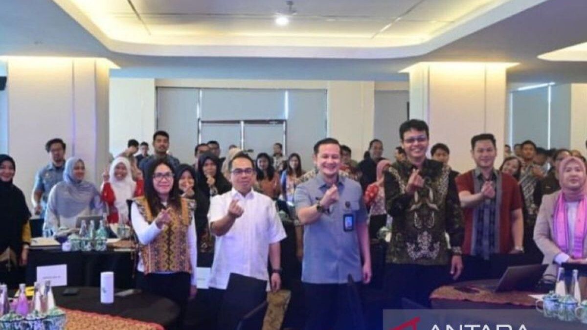 analisis KI berbasis AI - Kantor Wilayah Kemenkum Kaltim mulai mengintegrasikan sistem kecerdasan buatan dalam memantau pendaftaran kekayaan intelektual masyarakat.