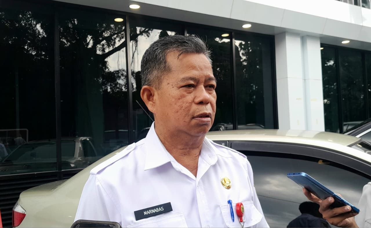 Asisten II Sekretariat Daerah (Setda) Kota Samarinda, Marnabas Patiroy