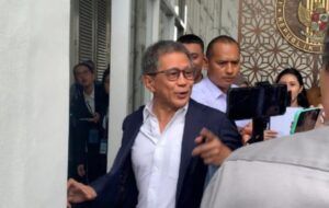 Rocky Gerung dilantik sebagai anggota Dewan Pertimbangan Presiden (Wantimpres)