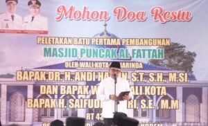 Wakil Wali Kota Samarinda, Saefuddin Zuhri hadiri peletakan batu pertama Masjid Puncak Al Fattah pada Minggu (4/10/2026)